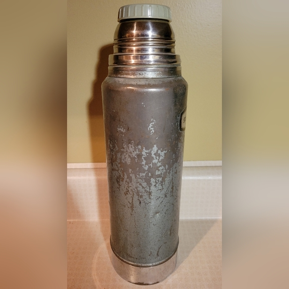 Vintage Aladdin Stanley Thermos A-944CH Quart 1980 Used- No Cup - Picture 4 of 14